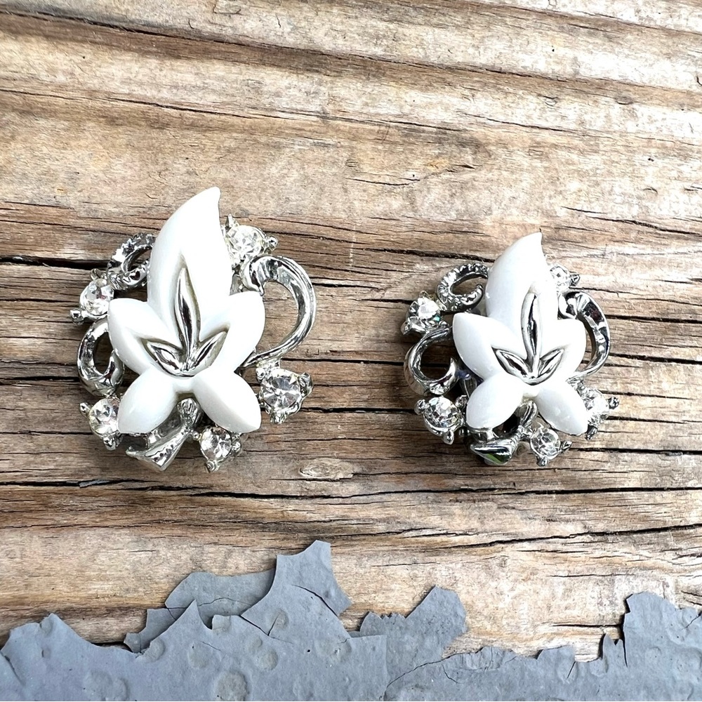 Vintage Look Clip on Earrings